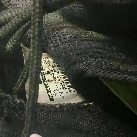 Nike Roshe Size 7.5 - Picture 2 of 5